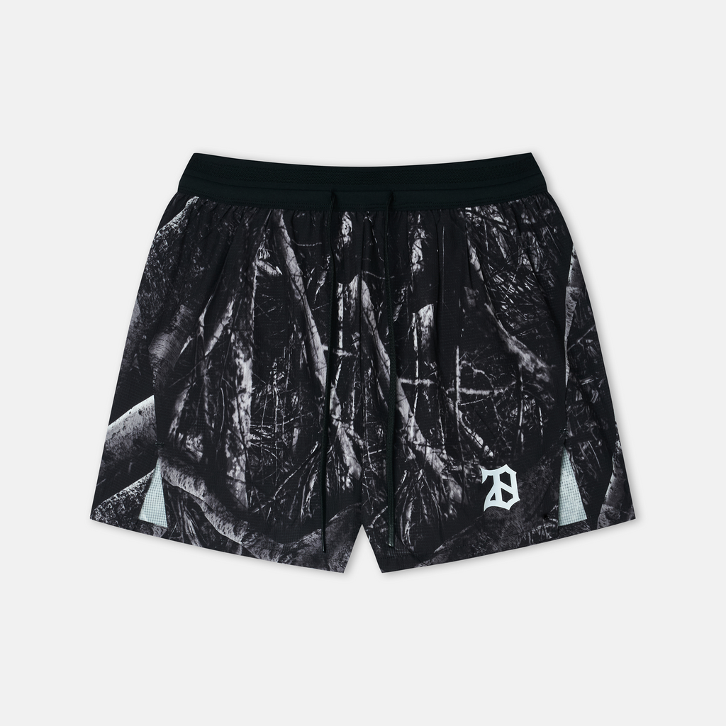 5 INCH SPLIT SHORTS BLACK WOODLAND