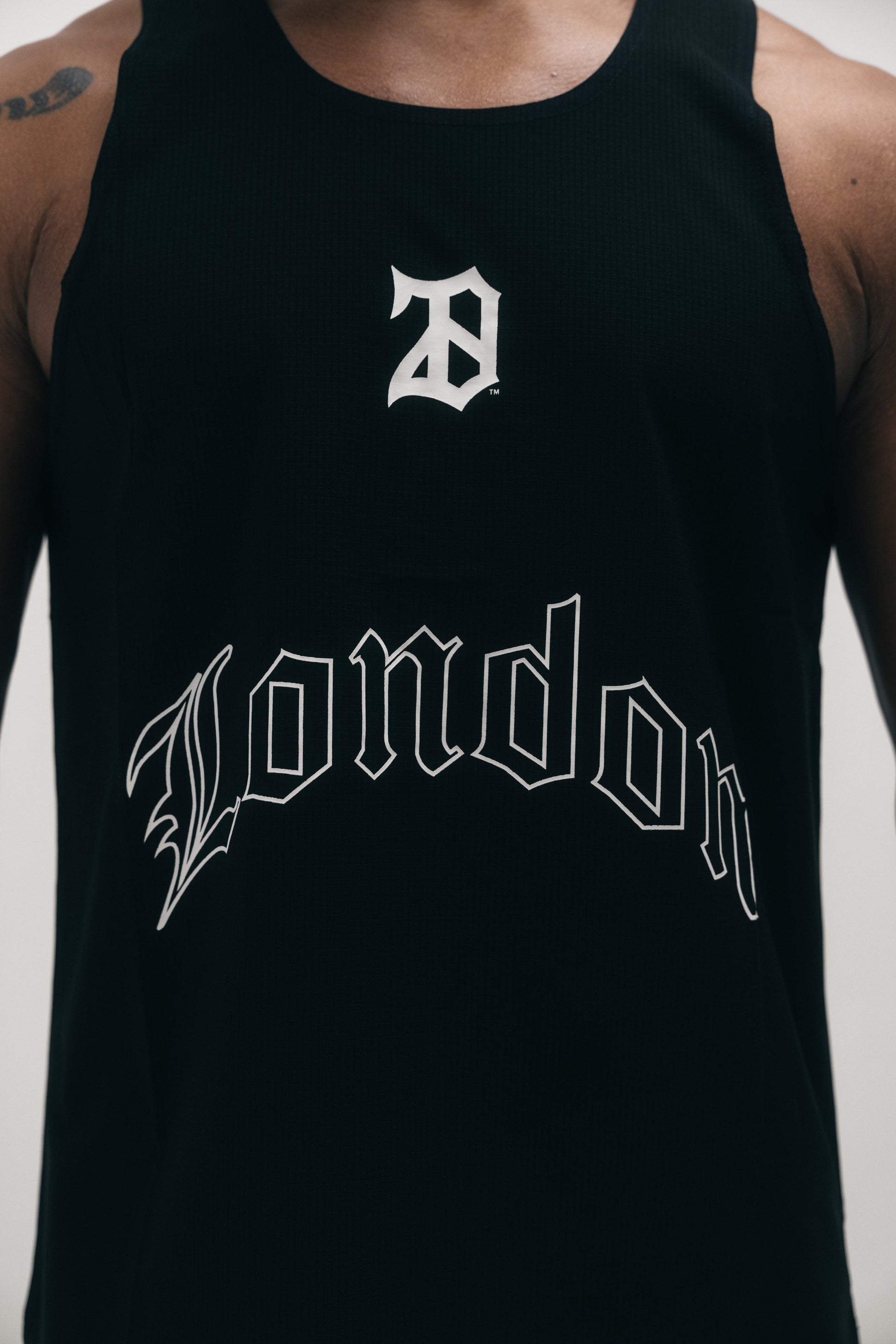 GO FAST SINGLET BLACK